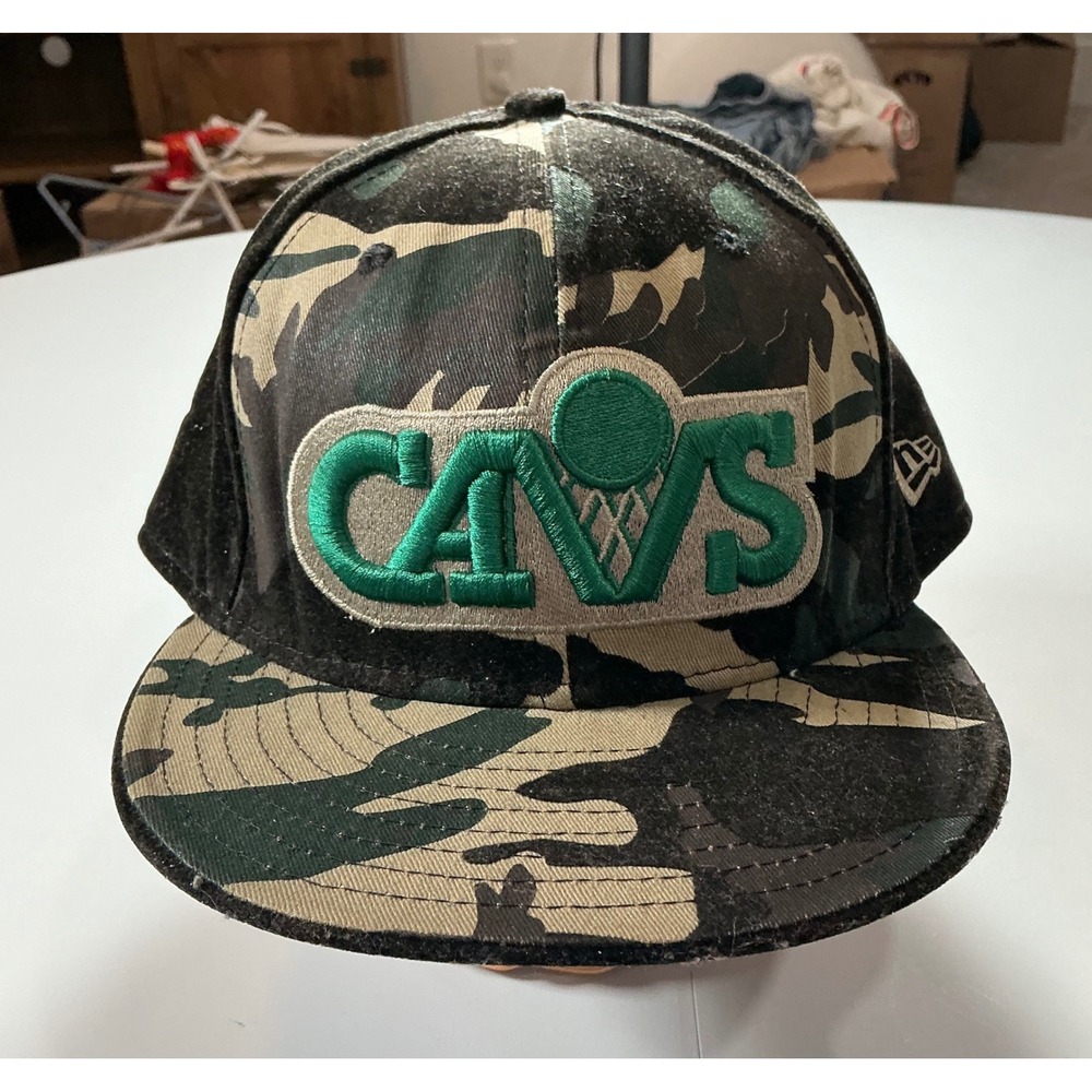 New Era Cleveland Cavaliers USA Made Fitted Hat Sz 8 Men Camo Hardwood Classics